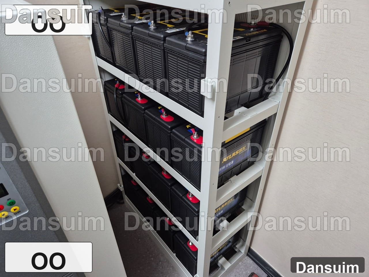 OO 현장 산업용 배터리 교체 사례 10 (ITX100_128EA_ITX200_16EA) | UPS 배터리 설치